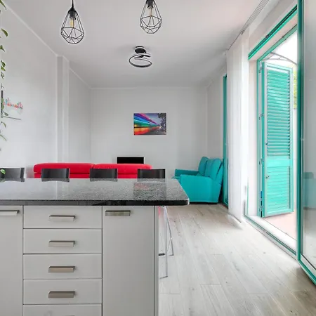 Rainbow House Via Dei Carafa Milan Apartment Exterior photo