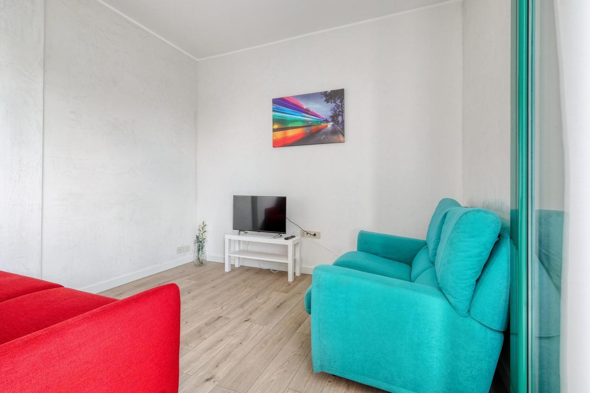 Rainbow House Via Dei Carafa *