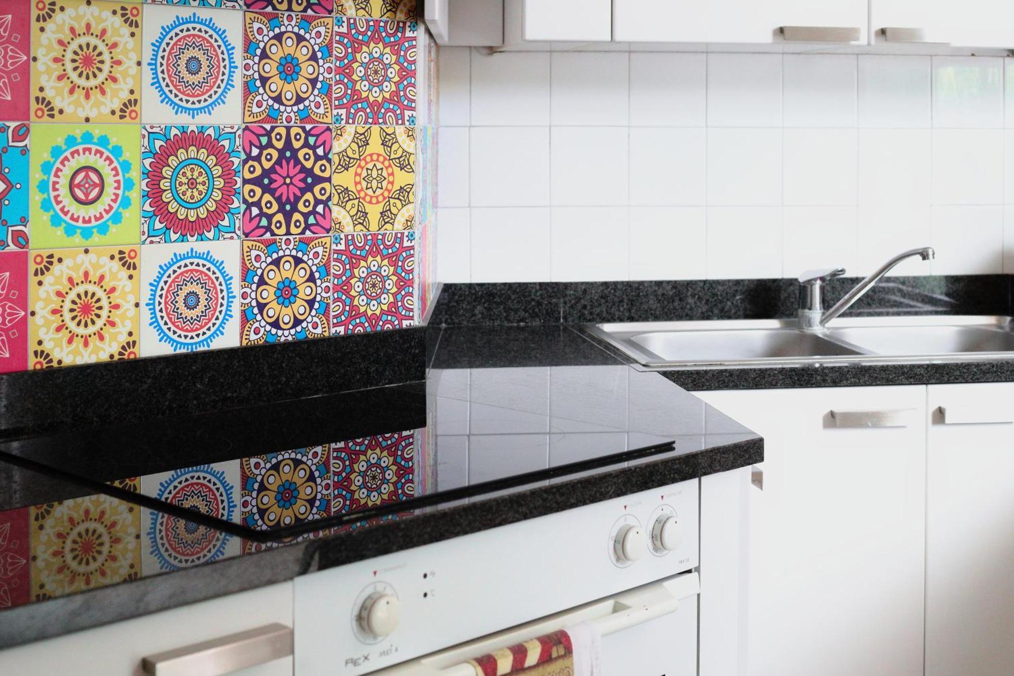 Rainbow House Via Dei Carafa * Milano