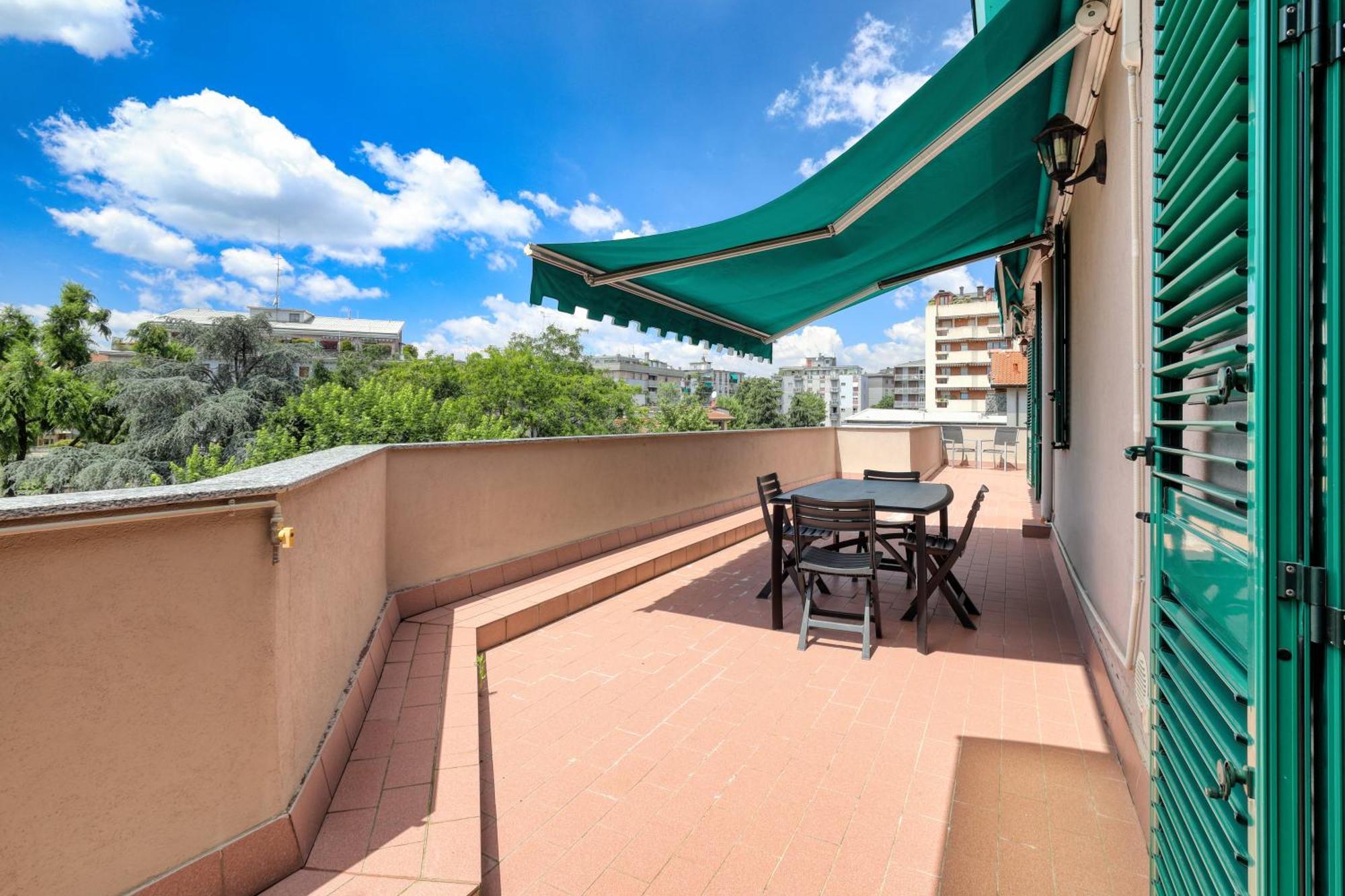 Rainbow House Via Dei Carafa Apartment Milan